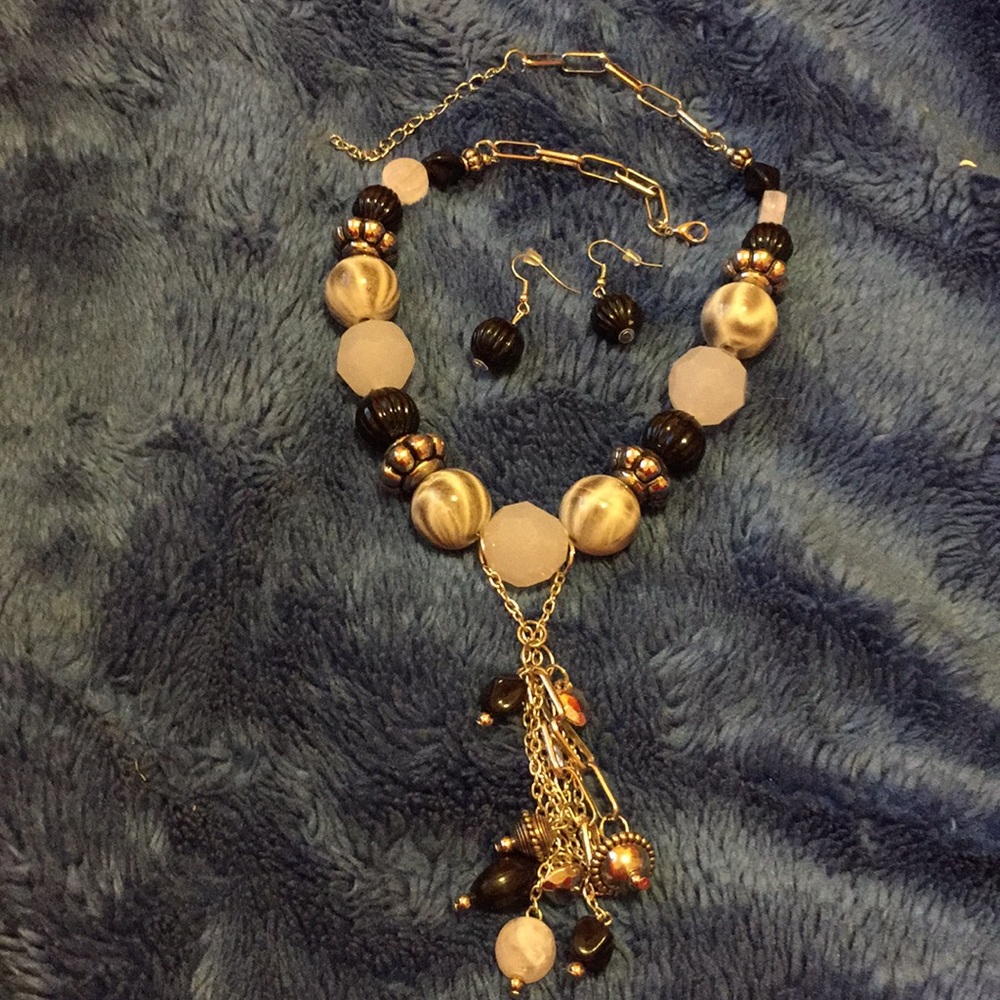Set of necklace and earrings